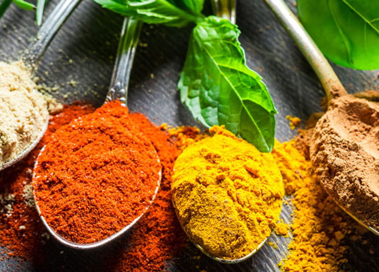 Дізнайтесь більше про трави та спеції