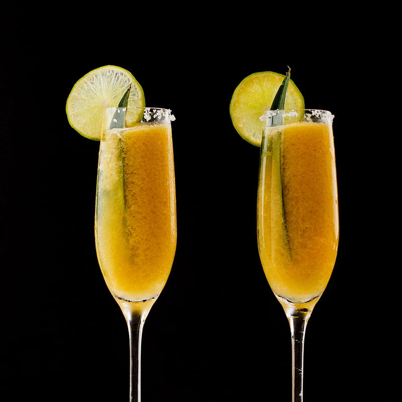 Карамелізована ананасова маргарита з мескаля