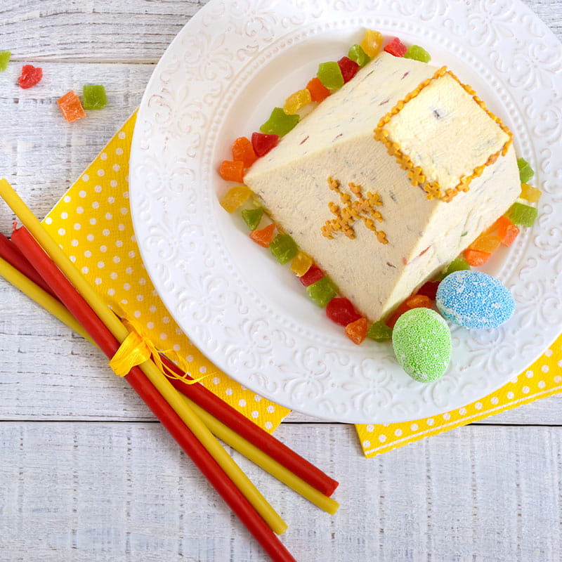 Сирна паска з цукатами