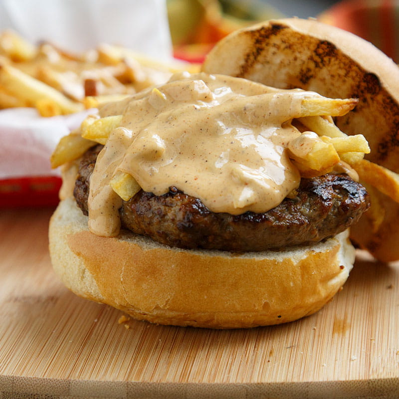 Класичні бургери барбекю з сиром