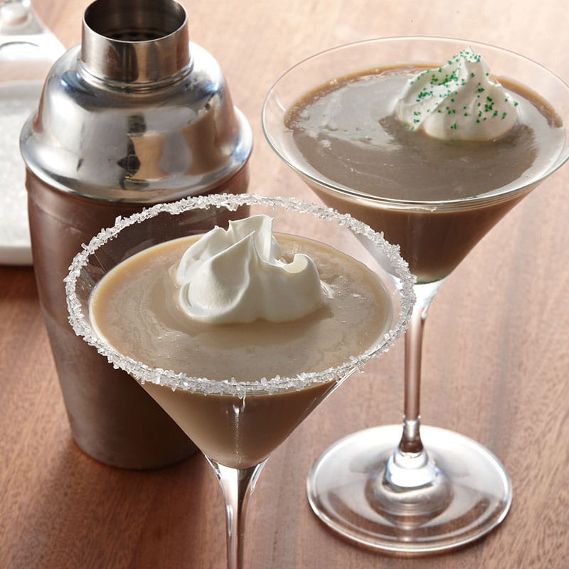 Ірландська кава з вершками та мартіні