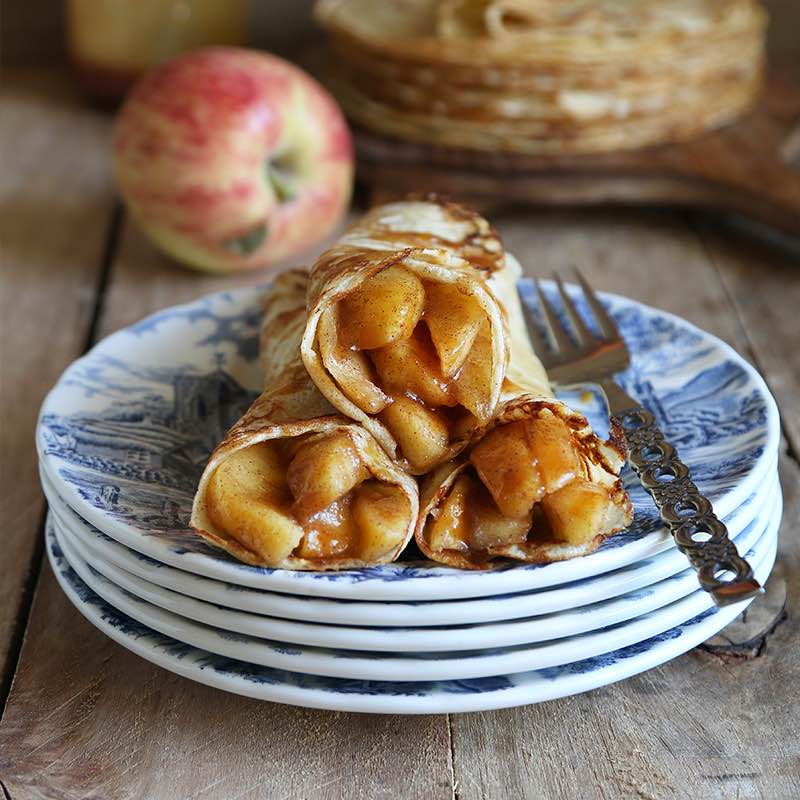 Млинці з начинкою з груші