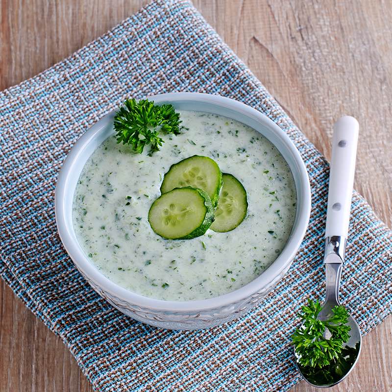 Освіжаючий огірковий суп з мятою