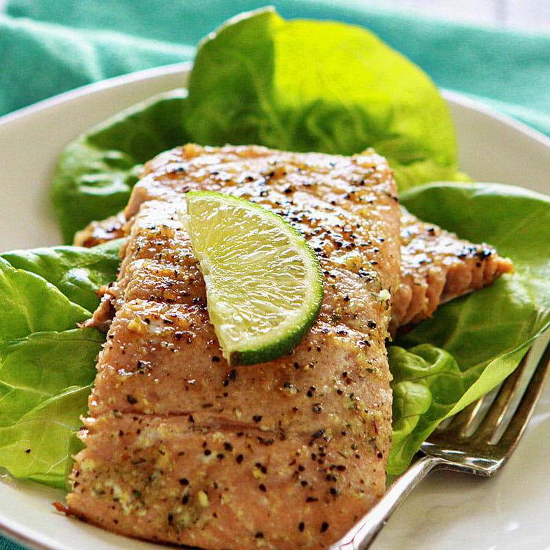 Шашлик з сьомги в цитрусовій глазурі з лаймом