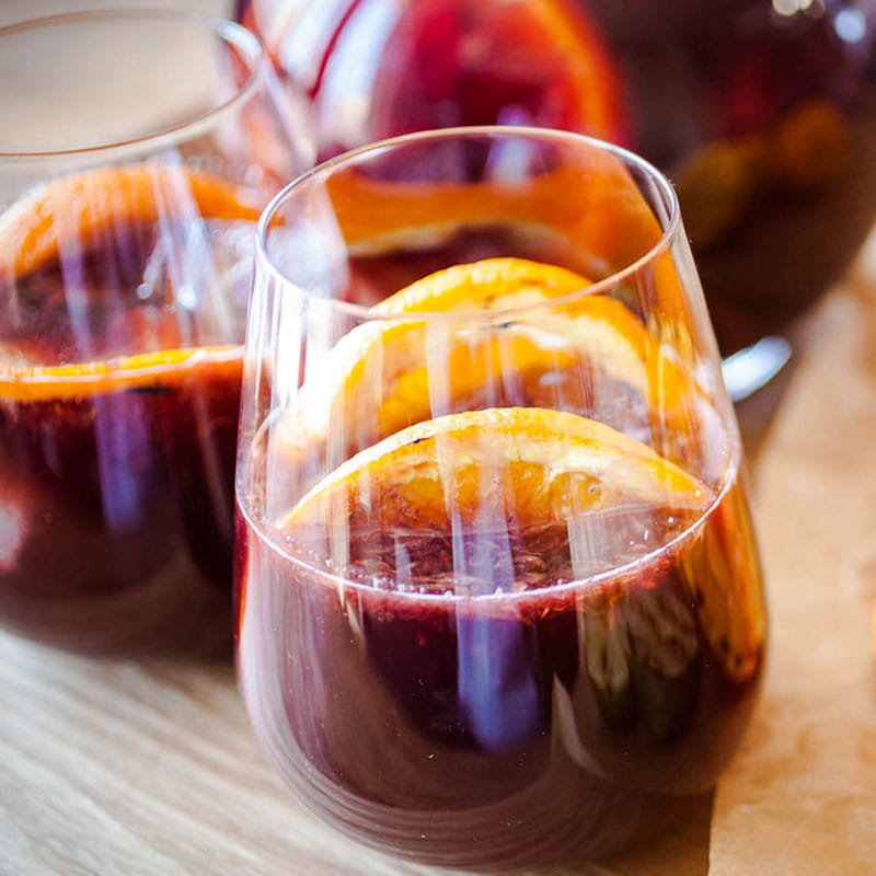 Літня сангрія із фруктами Гриль