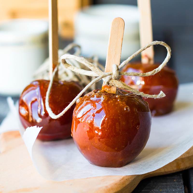 Ірисні яблука зі спеціями