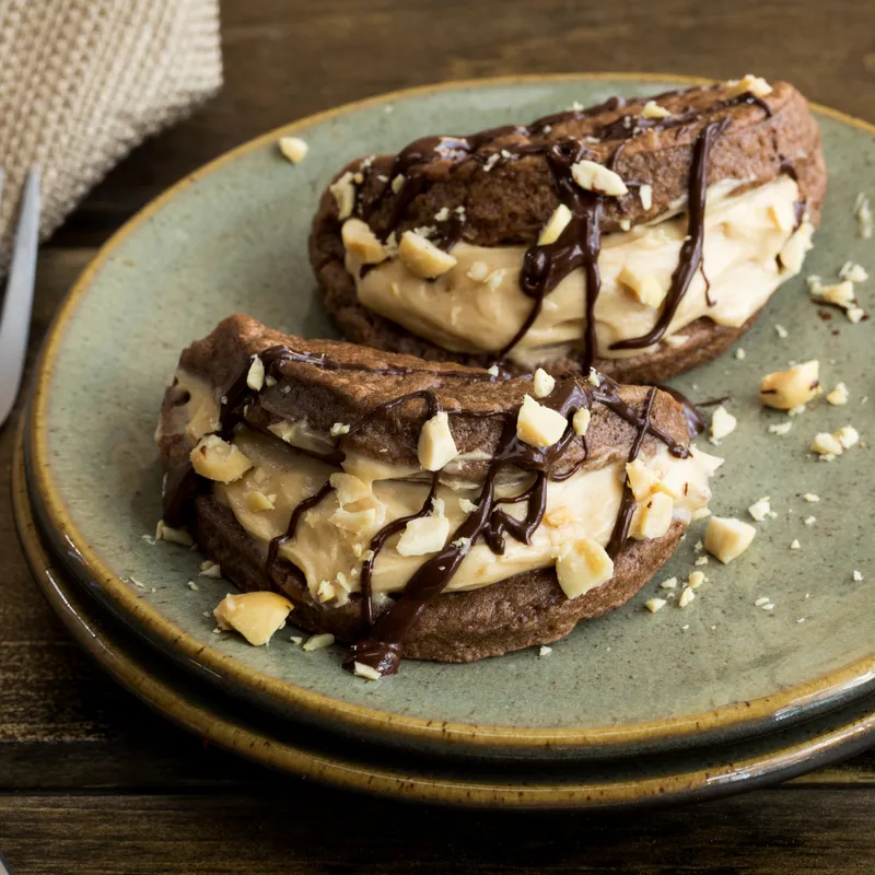 Chocolate-Peanut-Butter-Bao-Buns-0333_800x800